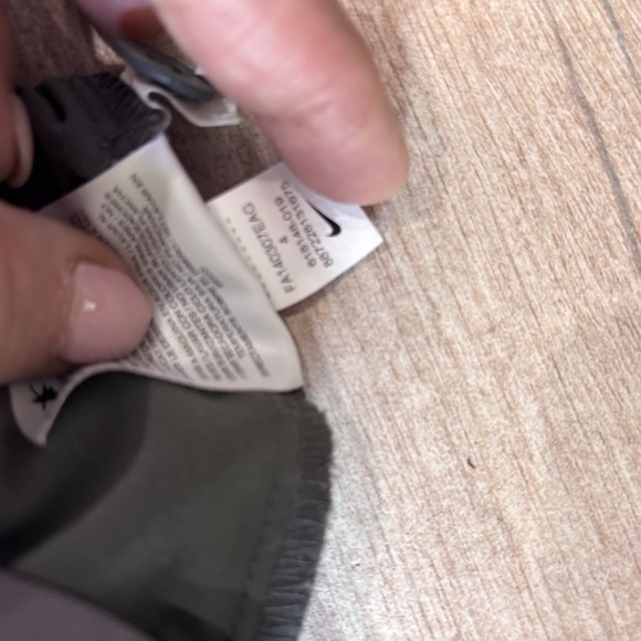 Women's Nike Golf Tour Performance Dri Fit Shorts Sz 4 Gray - Picture 6 of 7